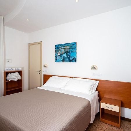 Hotel Globus Bellaria-Igea Marina Zewnętrze zdjęcie