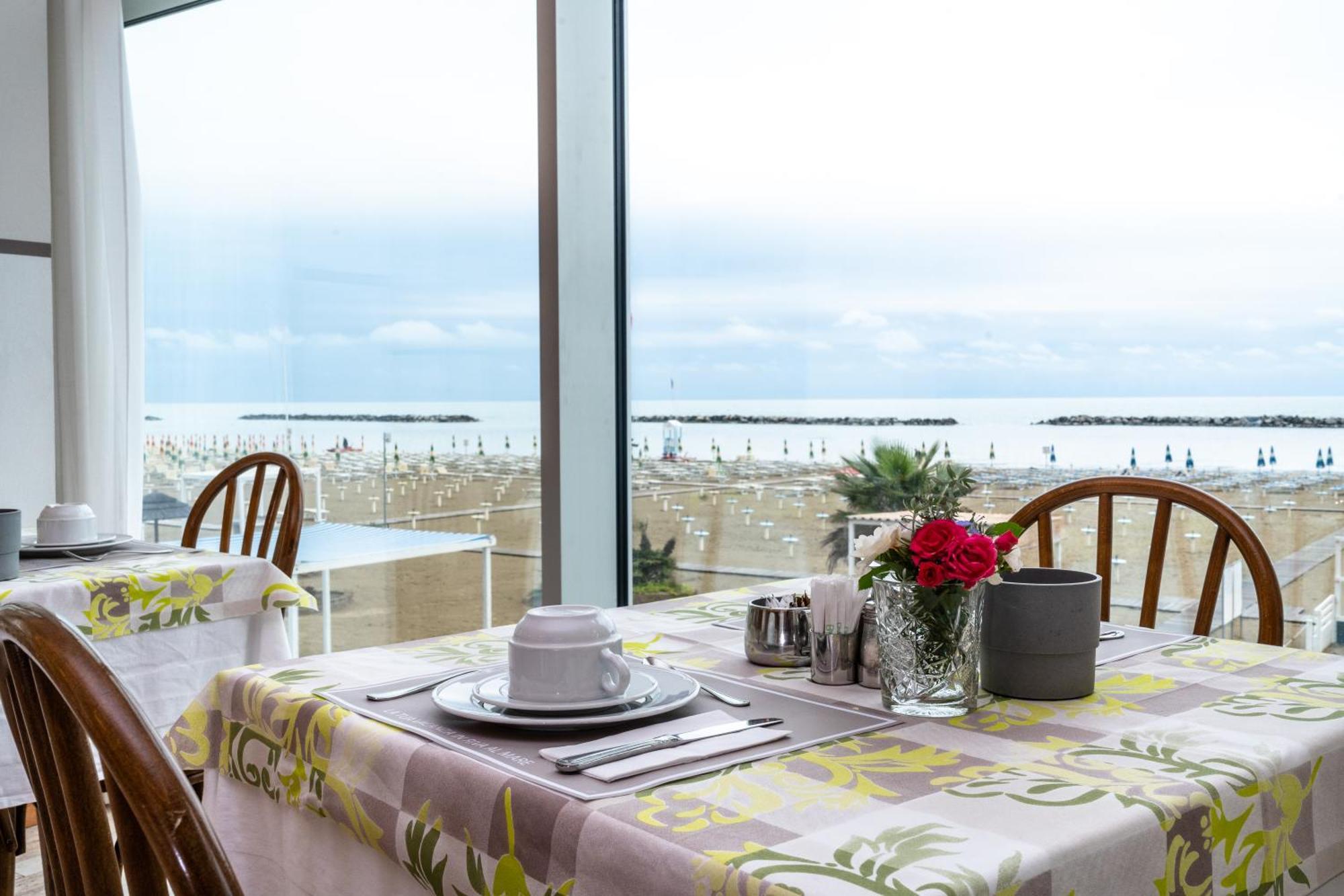 Hotel Globus Bellaria-Igea Marina Zewnętrze zdjęcie